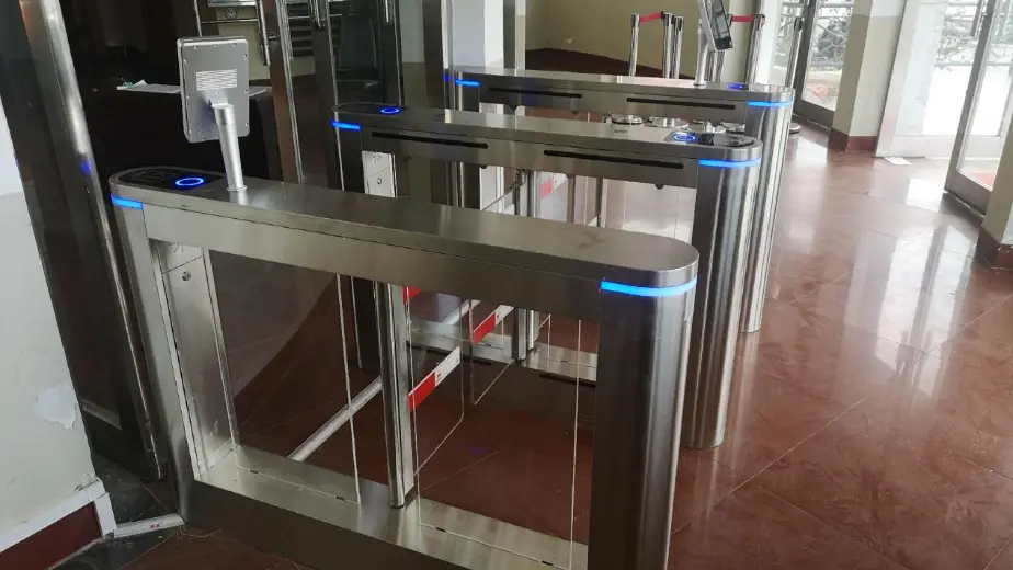 Gesichtserkennungs-Zugangstor