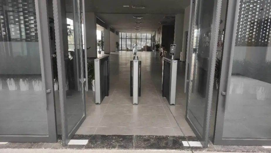 Smart-Gate-Lösung auf dem Campus des Campus