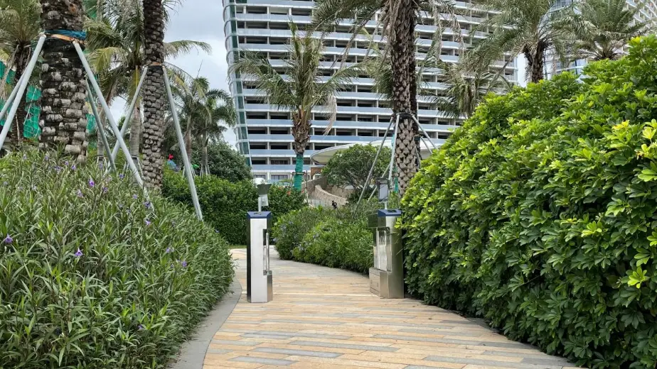 Edelstahl-Schwenktorsystem