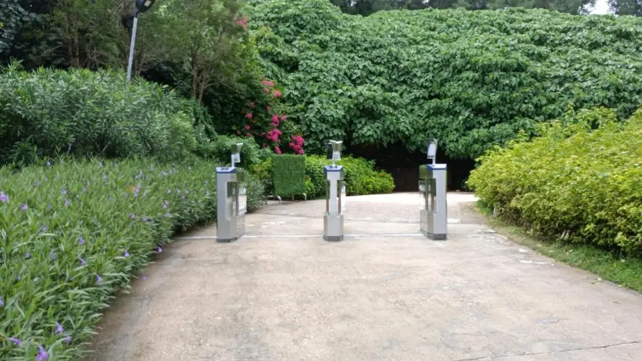 Individuell angepasste Fußgänger-Schwingtore