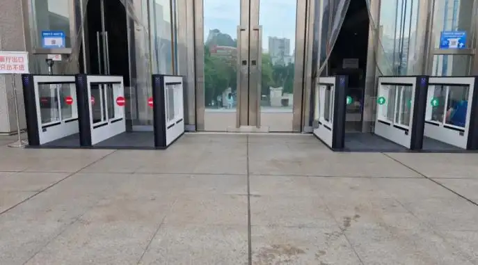 Drehkreuztor für Regierungsgebäude